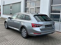 Gebraucht Skoda Superb Style 150 PS (110 kW) 2021 Grau Kombi