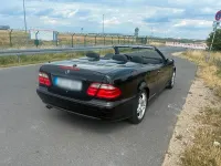 Gebraucht Mercedes CLK230 197 PS (144 kW) 2001 Schwarz Cabrio