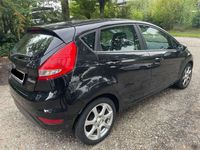 gebraucht Ford Fiesta 5p 1.6 tdci Champions Edition