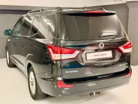 Gebraucht SsangYong Rodius 178 PS (130 kW) 2017 Schwarz Van / Kleinbus