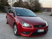 Second-hand Ford Focus 136 CP (100 kW) 2007 Roșu Hatchback