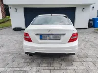 Gebraucht Mercedes C200 Avantgarde 184 PS (135 kW) 2012 Weiß Limousine
