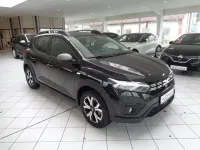 Gebraucht Dacia Sandero 91 PS (66 kW) 2023 Schwarz Kleinwagen
