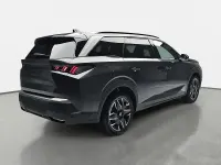 Neu Peugeot 5008 Allure 145 PS (106 kW) 2025 Grau Van / Kleinbus