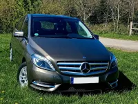 Gebraucht Mercedes B200 156 PS (114 kW) 2012 Grau Van / Kleinbus