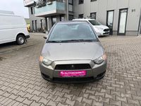 Gebraucht Mitsubishi Colt Invite 95 PS (69 kW) 2009 Grau Kleinwagen