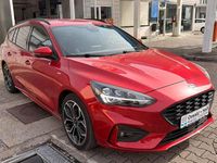 Gebraucht Ford Focus ST-Line X 182 PS (133 kW) 2021 Ruby rot metallic Kombi