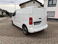 Gebraucht Peugeot Expert Avantage 122 PS (89 kW) 2017 Weiß Van