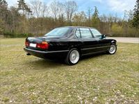 Second-hand BMW 740L 286 CP (210 kW) 1993 Negru Berlinǎ
