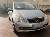 Gebraucht Mercedes A150 95 PS (69 kW) 2009 Grau Kleinwagen