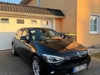 Gebraucht BMW 118 143 PS (105 kW) 2014 Schwarz Kleinwagen