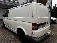Gebraucht VW T5 86 PS (63 kW) 2005 Grauweiss Van