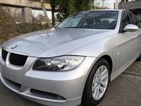 Używany BMW 318 Advantage 143 KM (105 kW) 2008 Srebrny Sedan/Limuzyna