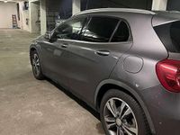 Gebraucht Mercedes GLA200 136 PS (100 kW) 2015 Grau SUV