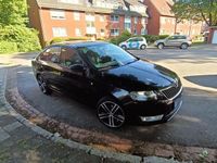 Gebraucht Skoda Rapid Ambition 105 PS (77 kW) 2015 Schwarz Kleinwagen