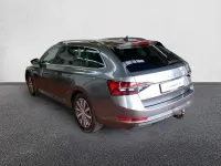 Gebraucht Skoda Superb Style 150 PS (110 kW) 2023 Graphitegrau Kombi