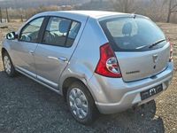 Gebraucht Dacia Sandero 75 PS (55 kW) 2012 Silber Limousine