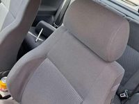 Gebraucht VW Polo 64 PS (47 kW) 2004 Grau Limousine