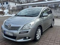 Gebraucht Toyota Verso 150 PS (110 kW) 2012 Grau Van / Kleinbus