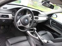 Gebraucht BMW 320 163 PS (119 kW) 2005 Silber metallic Limousine