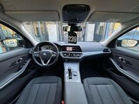 Gebraucht BMW 318 Efficient Dynamics 150 PS (110 kW) 2021 Black sapphire Limousine