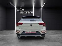 Gebraucht VW T-Roc Move 110 PS (80 kW) 2024 Ascotgrau SUV