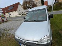 Gebraucht Opel Combo 90 PS (66 kW) 2002 Silber Van / Kleinbus