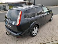 Gebraucht Ford Focus 101 PS (74 kW) 2009 Grau Kombi