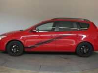 Second-hand Hyundai i30 Comfort 126 CP (92 kW) 2010 Roșu Break