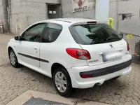 Gebraucht Peugeot 206+ 75 PS (55 kW) 2009 Weiß Kleinwagen