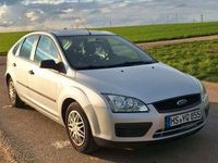 Gebraucht Ford Focus 101 PS (74 kW) 2005 Silber Limousine