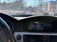 Gebraucht BMW 318 143 PS (105 kW) 2009 Grau Limousine