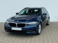 Gebraucht BMW 520 Sport Line 190 PS (139 kW) 2023 Phytonicblau metallic Kombi