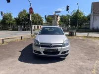 Gebraucht Opel Astra Edition 90 PS (66 kW) 2005 Starsilber iii m2 Kleinwagen
