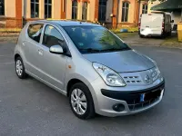 Gebraucht Nissan Pixo 75 PS (55 kW) 2012 Silber Kleinwagen