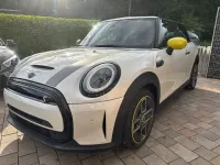 Gebraucht Mini Cooper SE 135 kW (184 PS) 2023 Weiß Kleinwagen