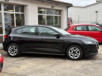 Gebraucht Ford Focus 120 PS (88 kW) 2022 Schwarz Limousine