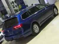Gebraucht VW Passat Business 150 PS (110 kW) 2023 Aquamarine blue Kombi