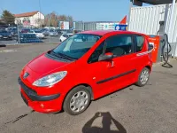 Gebraucht Peugeot 1007 Premium 88 PS (64 kW) 2006 Rot Van / Kleinbus