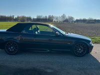 Gebraucht BMW 320 Cabriolet 170 PS (125 kW) 2002 Schwarz Cabrio