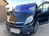 Używany Opel Vivaro 114 KM (83 kW) 2009 Czarny Minivan