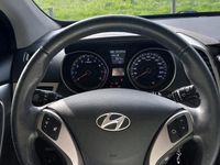 Gebraucht Hyundai i30 100 PS (73 kW) 2012 Blau Limousine