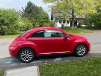 Second-hand VW Beetle 105 CP (77 kW) 2012 Roșu Hatchback