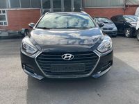 Gebraucht Hyundai i40 Trend 141 PS (103 kW) 2016 Schwarz Kombi