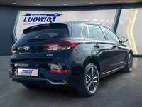 Gebraucht Hyundai i30 Advantage 140 PS (102 kW) 2025 Schwarz Limousine