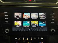 Gebraucht Skoda Superb 200 PS (147 kW) 2021 Schwarz Kombi