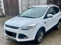 Gebraucht Ford Kuga 140 PS (102 kW) 2014 Weiß SUV