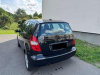 Gebraucht Mercedes A160 82 PS (60 kW) 2010 Schwarz Kleinwagen