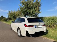 Gebraucht BMW 320 M Sport 184 PS (135 kW) 2023 Weiß Kombi