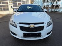 Gebraucht Chevrolet Cruze LTZ 141 PS (103 kW) 2012 Weiß Kleinwagen
